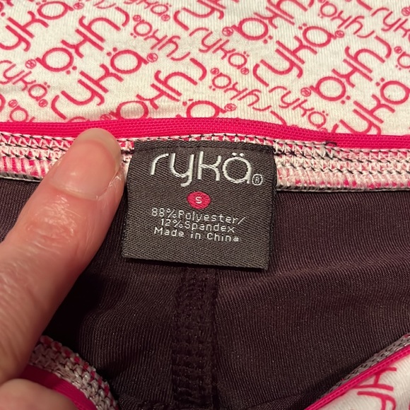 BNWOT Ryka plum colored Capri - Picture 3 of 15